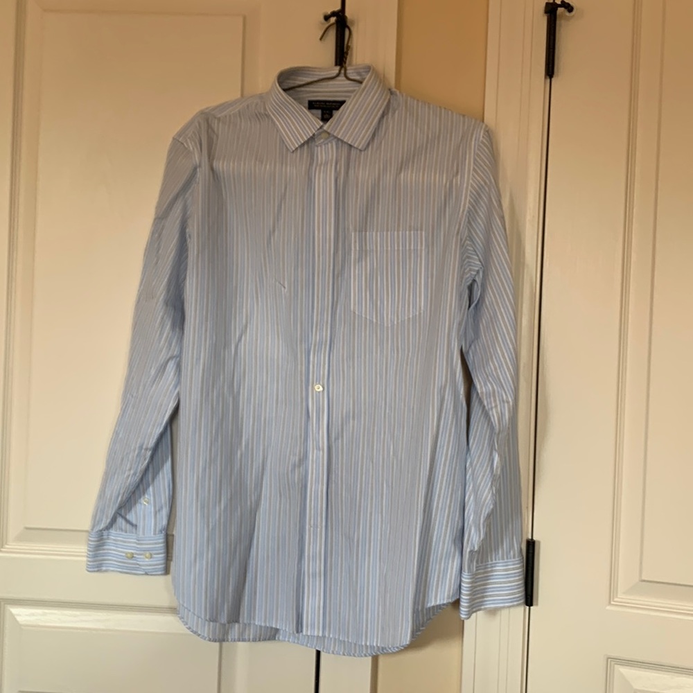 Classic fit striped shirt. Great condition.